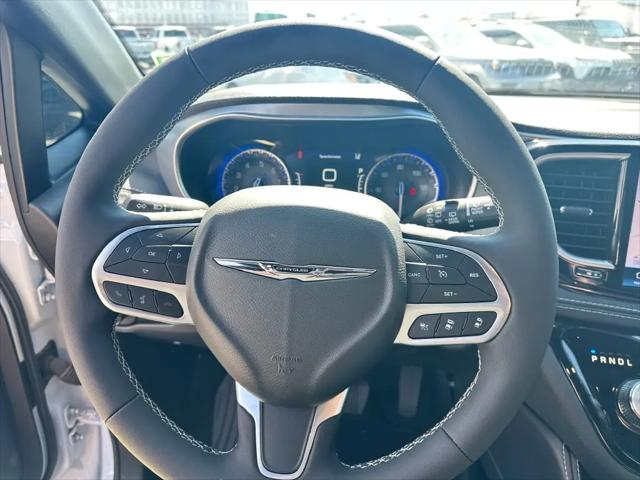 2026 Chrysler Pacifica Limited AWD