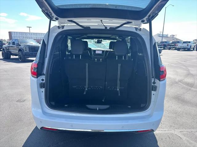 2026 Chrysler Pacifica Limited AWD
