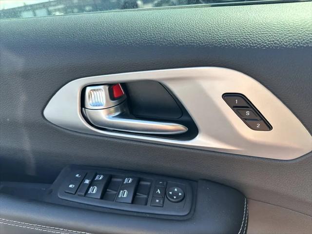 2026 Chrysler Pacifica Limited AWD