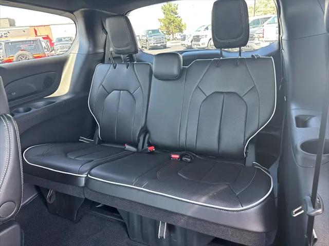 2026 Chrysler Pacifica Limited AWD