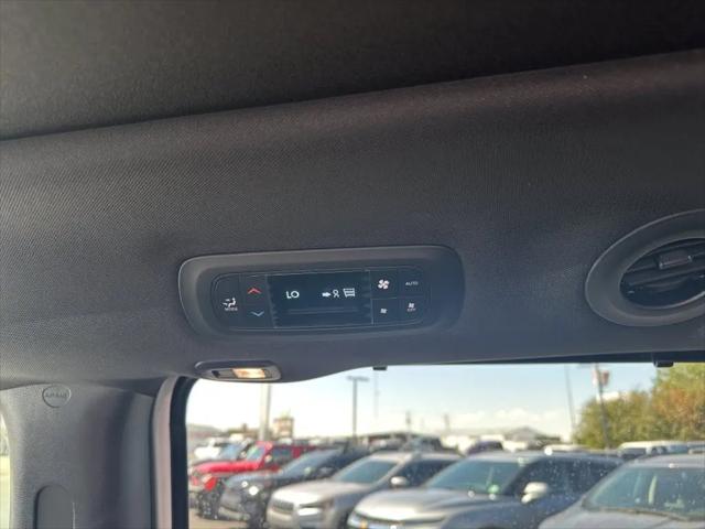 2026 Chrysler Pacifica Limited AWD