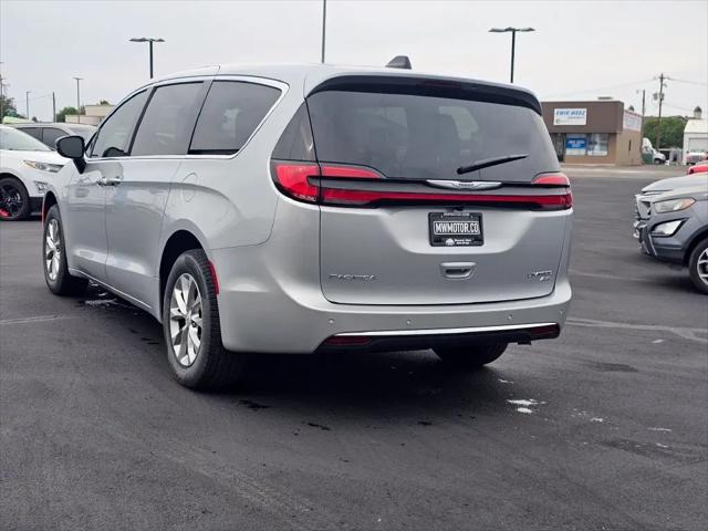 2026 Chrysler Pacifica Limited AWD