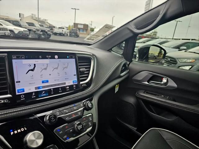2026 Chrysler Pacifica Limited AWD