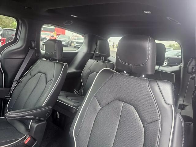 2026 Chrysler Pacifica Limited AWD
