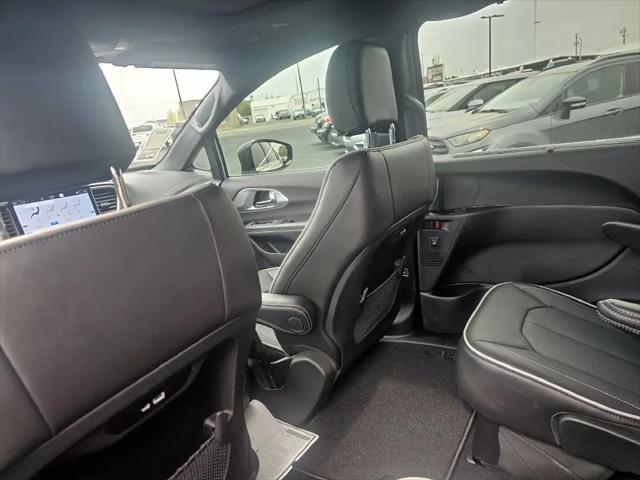 2026 Chrysler Pacifica Limited AWD