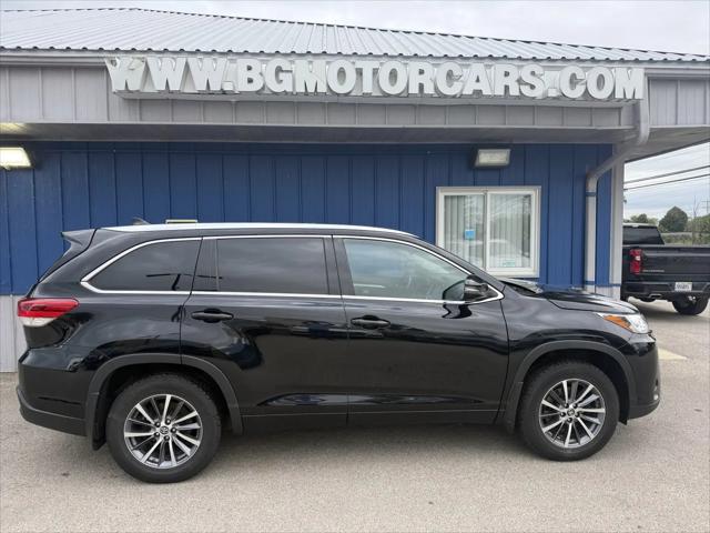 2017 Toyota Highlander XLE for sale in Naperville, IL