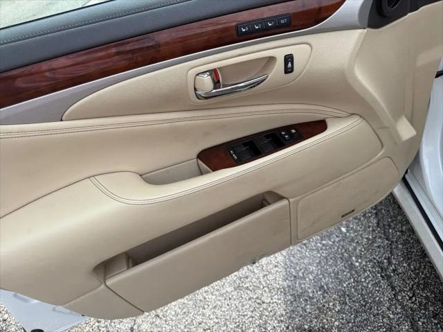 2015 Lexus LS 460 Crafted Line