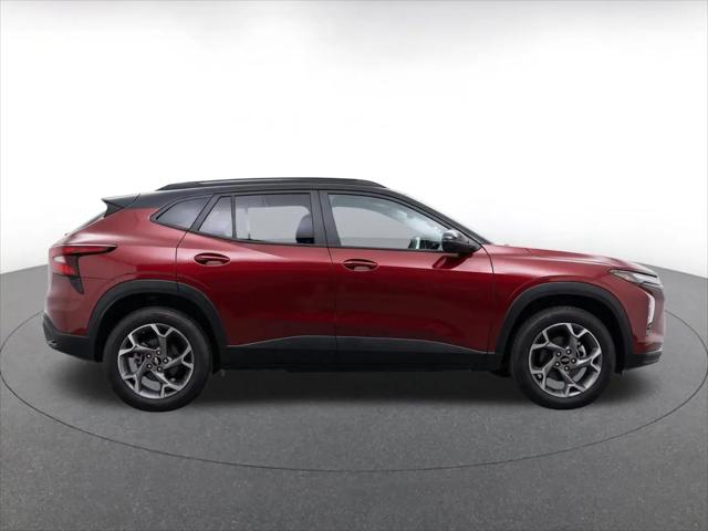 2025 Chevrolet Trax FWD LT
