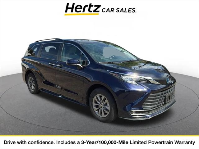 2025 Toyota Sienna XLE for sale in Englewood, CO