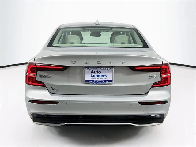 2023 Volvo S60 B5 Core Dark Theme