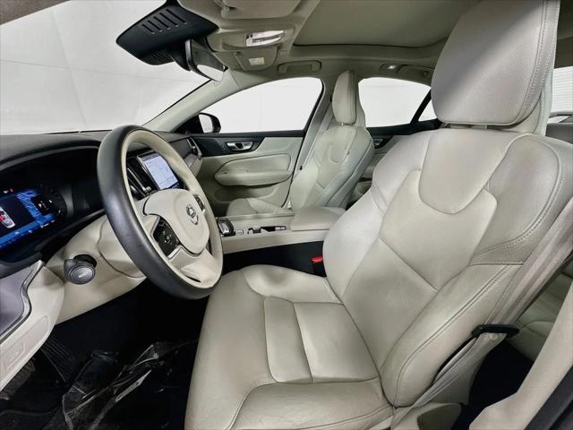 2023 Volvo S60 B5 Core Dark Theme