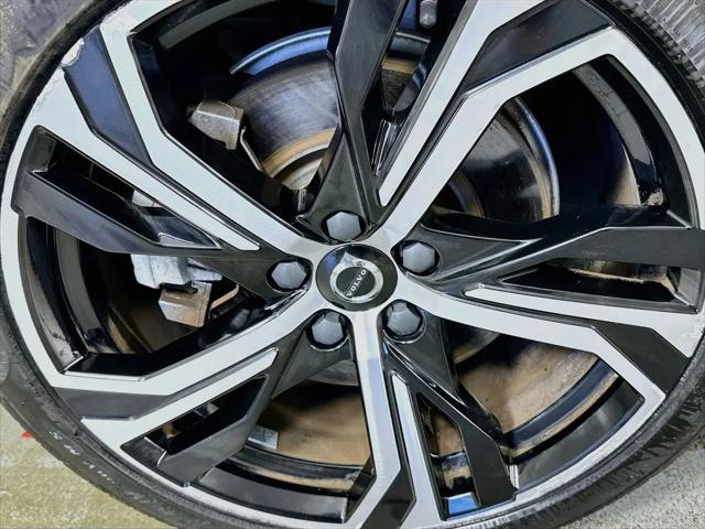 2023 Volvo S60 B5 Core Dark Theme