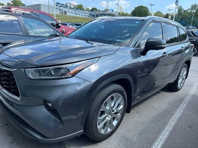 2023 Toyota Highlander Hybrid Limited for sale in Knoxville, TN