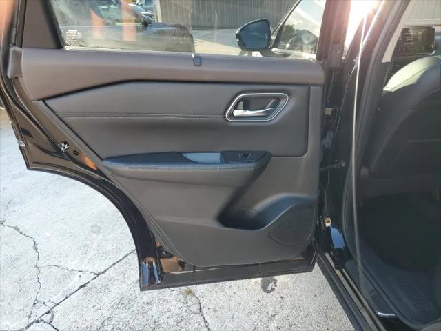 2023 Nissan Rogue Platinum FWD