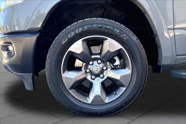 2020 Ram 1500 Big Horn Crew Cab 4x4 57 Box