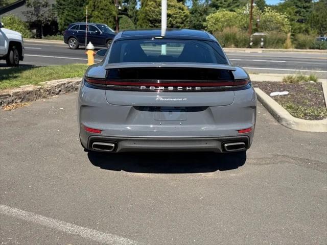 2025 Porsche Panamera 4