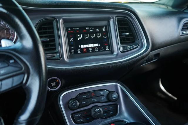 2018 Dodge Challenger R/T Shaker