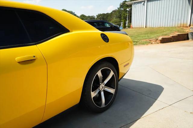 2018 Dodge Challenger R/T Shaker