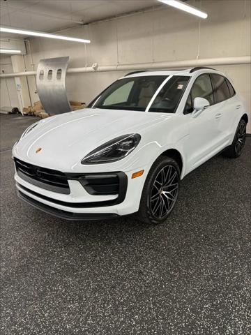 2024 Porsche Macan Macan for sale in Northbrook, IL