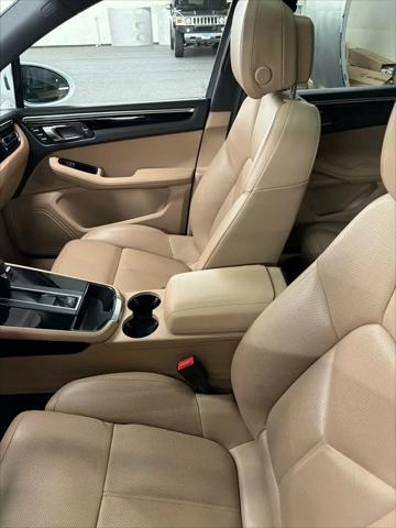 2024 Porsche Macan Macan