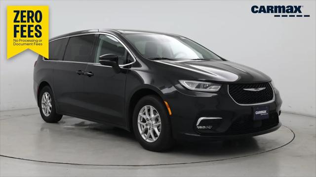 2023 Chrysler Pacifica Touring L for sale in St. Louis, MO