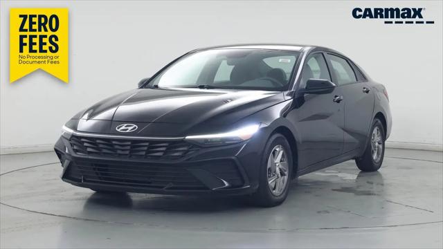 2025 Hyundai Elantra SE for sale in Cincinnati, OH