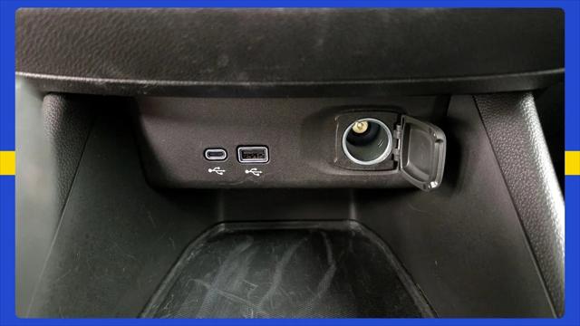 2025 Buick NV Preferred FWD