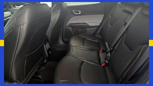 2023 Jeep Compass Latitude Lux FWD