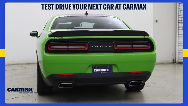 2017 Dodge Challenger 392 Hemi Scat Pack Shaker