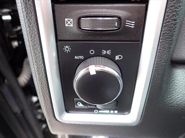 2018 Ram 1500 SLT Crew Cab 4x4 57 Box
