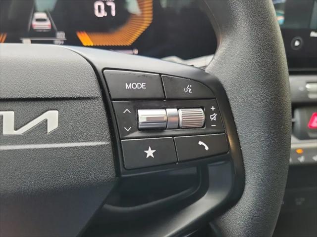2025 Kia K4 LX