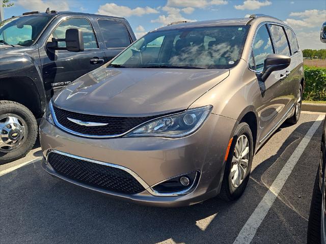 2018 Chrysler Pacifica Touring L for sale in Fayetteville, AR