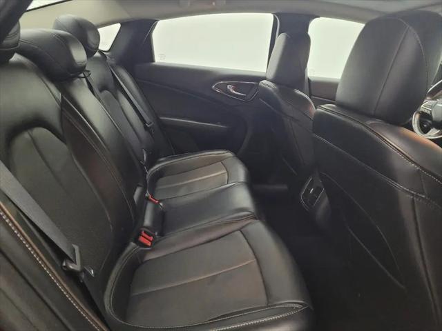 2015 Chrysler 200 C