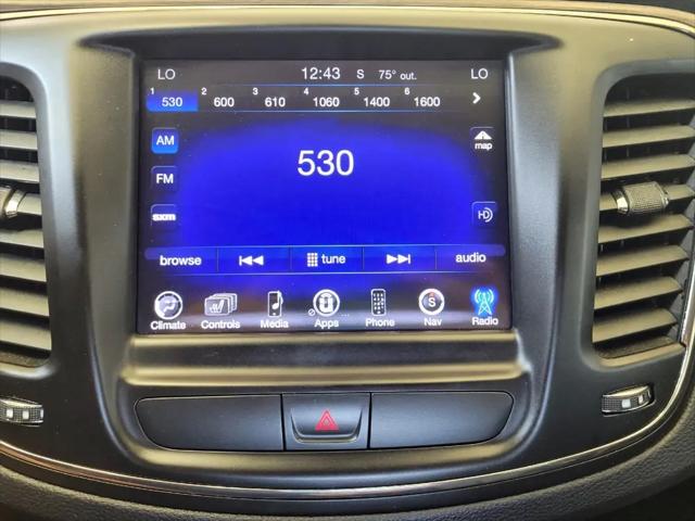 2015 Chrysler 200 C