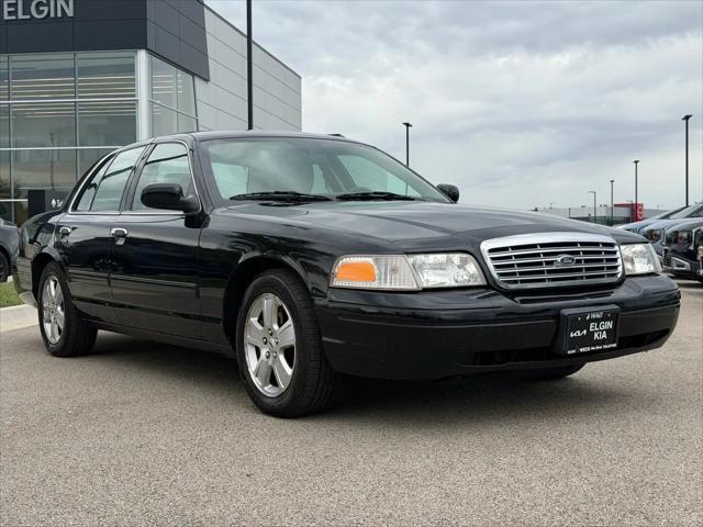 2011 Ford Crown Victoria LX for sale in Elgin, IL