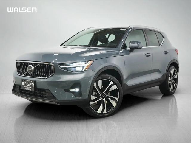 2023 Volvo XC40 B5 Ultimate Bright Theme for sale in South St Paul, MN