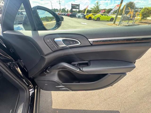2017 Porsche Cayenne Cayenne