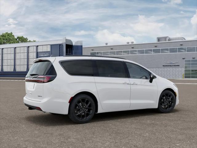 2027 Chrysler Pacifica Limited
