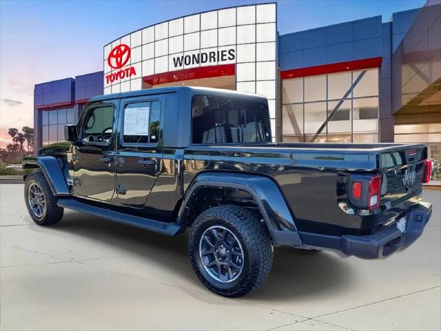 2022 Jeep Gladiator Overland