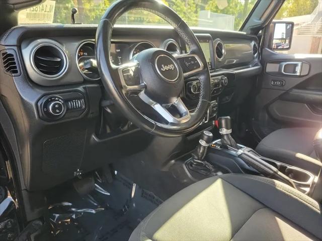 2022 Jeep Gladiator Overland