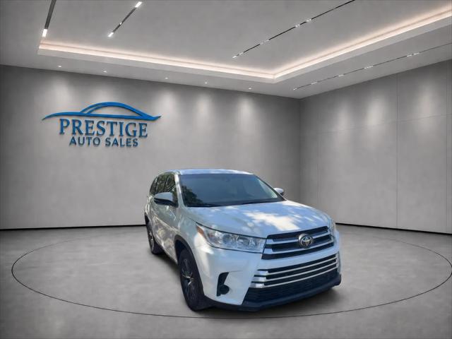 2019 Toyota Highlander LE for sale in Modesto, CA