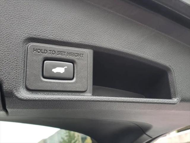 2023 Acura RDX Standard