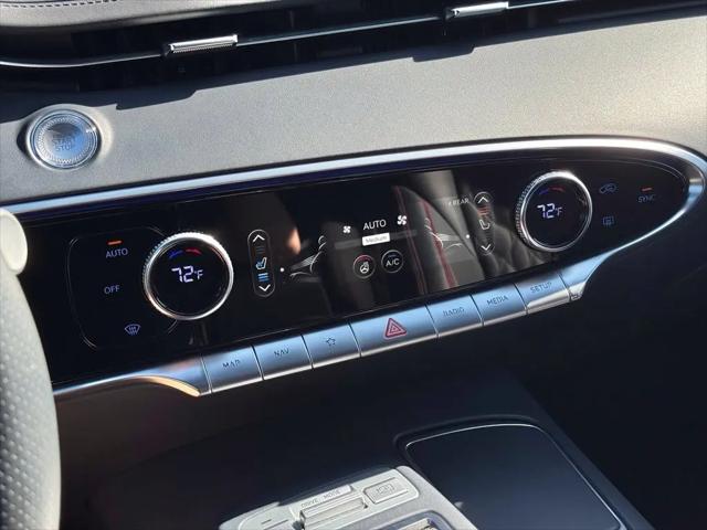 2024 Genesis GV70 3.5T AWD Sport