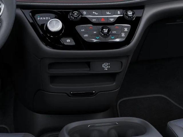 2027 Chrysler Pacifica Select AWD