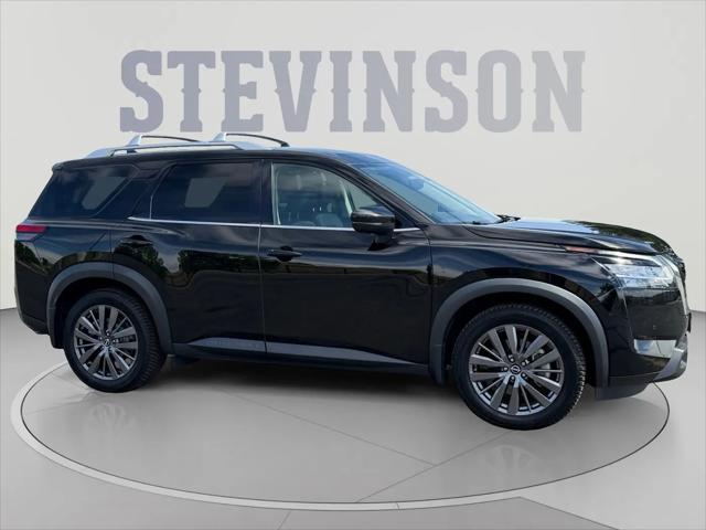 2022 Nissan Pathfinder SL 4WD