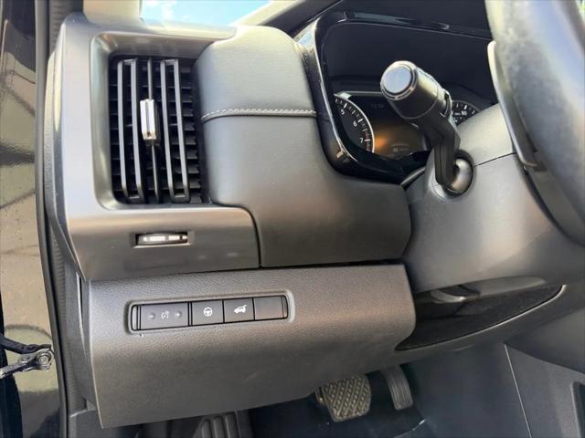 2022 Nissan Pathfinder SL 4WD