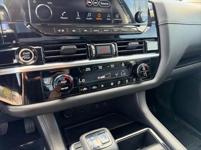 2022 Nissan Pathfinder SL 4WD