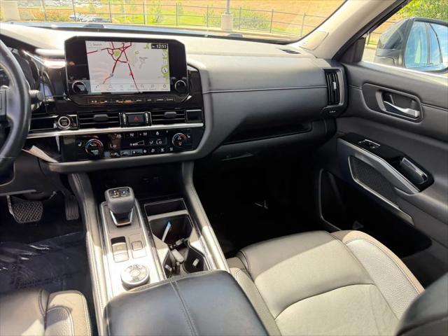 2022 Nissan Pathfinder SL 4WD