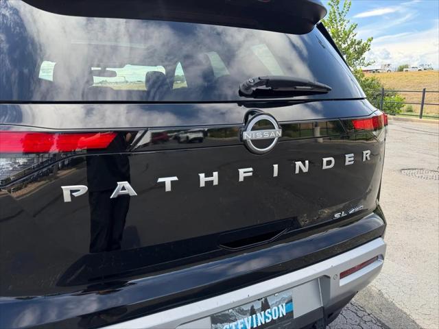 2022 Nissan Pathfinder SL 4WD