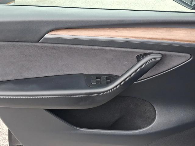 2024 Tesla Model Y Long Range Dual Motor All-Wheel Drive